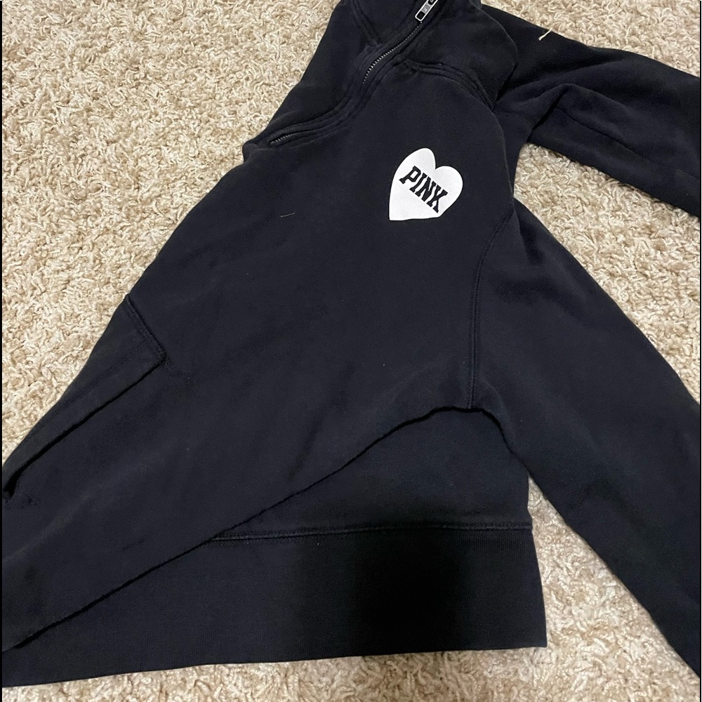 Black VS PINK half zip